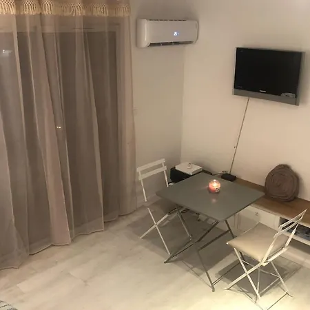 With Swimming Pool 500m From The Апартаменты