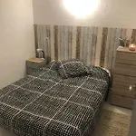 Apartman With Swimming Pool 500m From The Saint-Raphaël