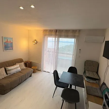 With Swimming Pool 500m From The Apartment