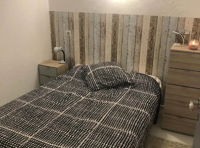 아파트 With Swimming Pool 500m From The Saint-Raphaël