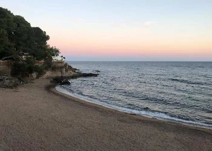 With Swimming Pool 500m From The * Saint-Raphaël